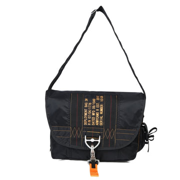 black lightweight messenger bag