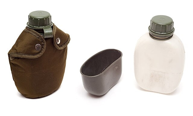 Canteen: An Enduring Tool for Hydration—History, Materials, and Modern Uses